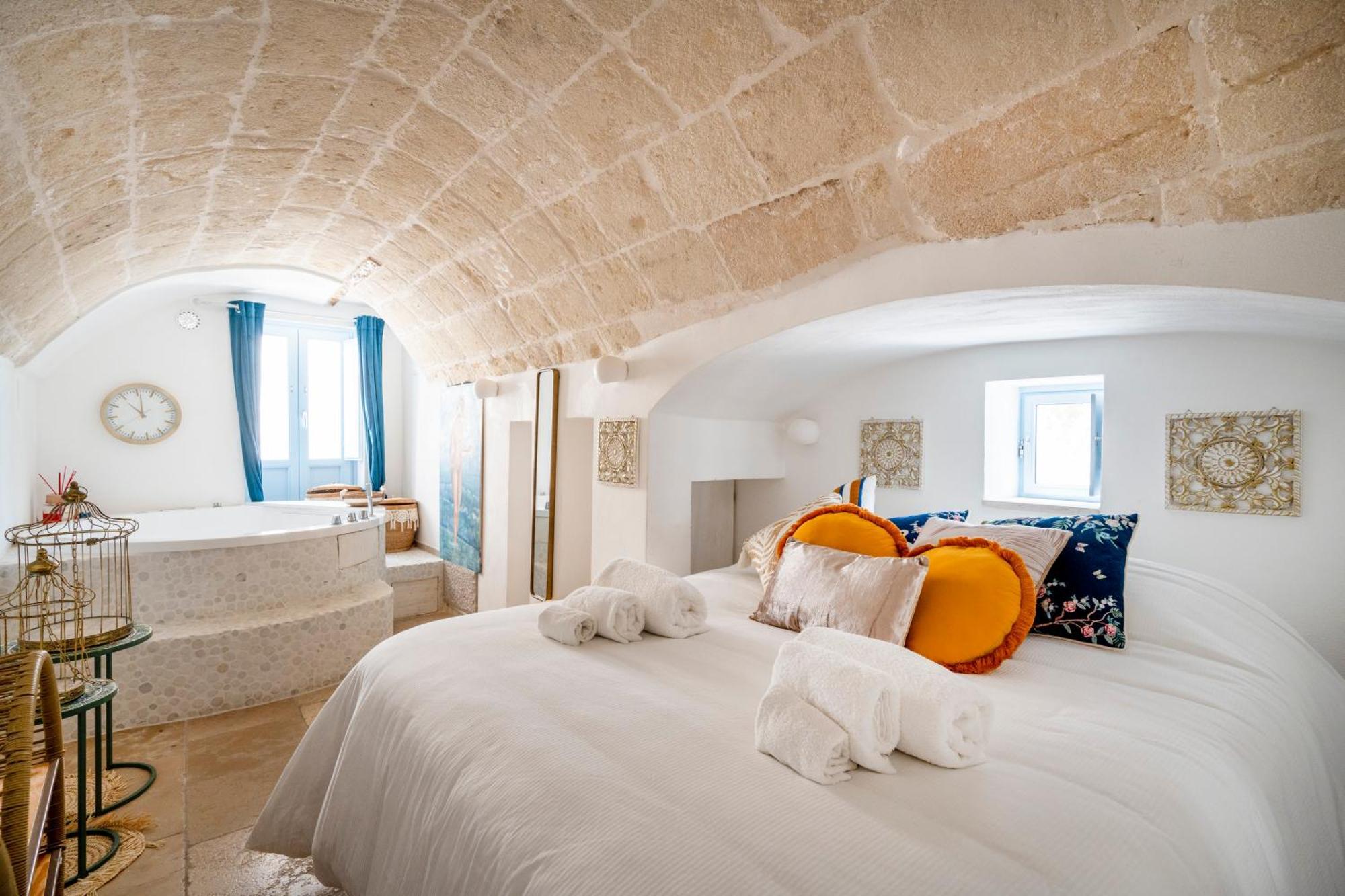 Apulia Charming Suites - Casa Lonfo Suite Sole Monopoli Dış mekan fotoğraf